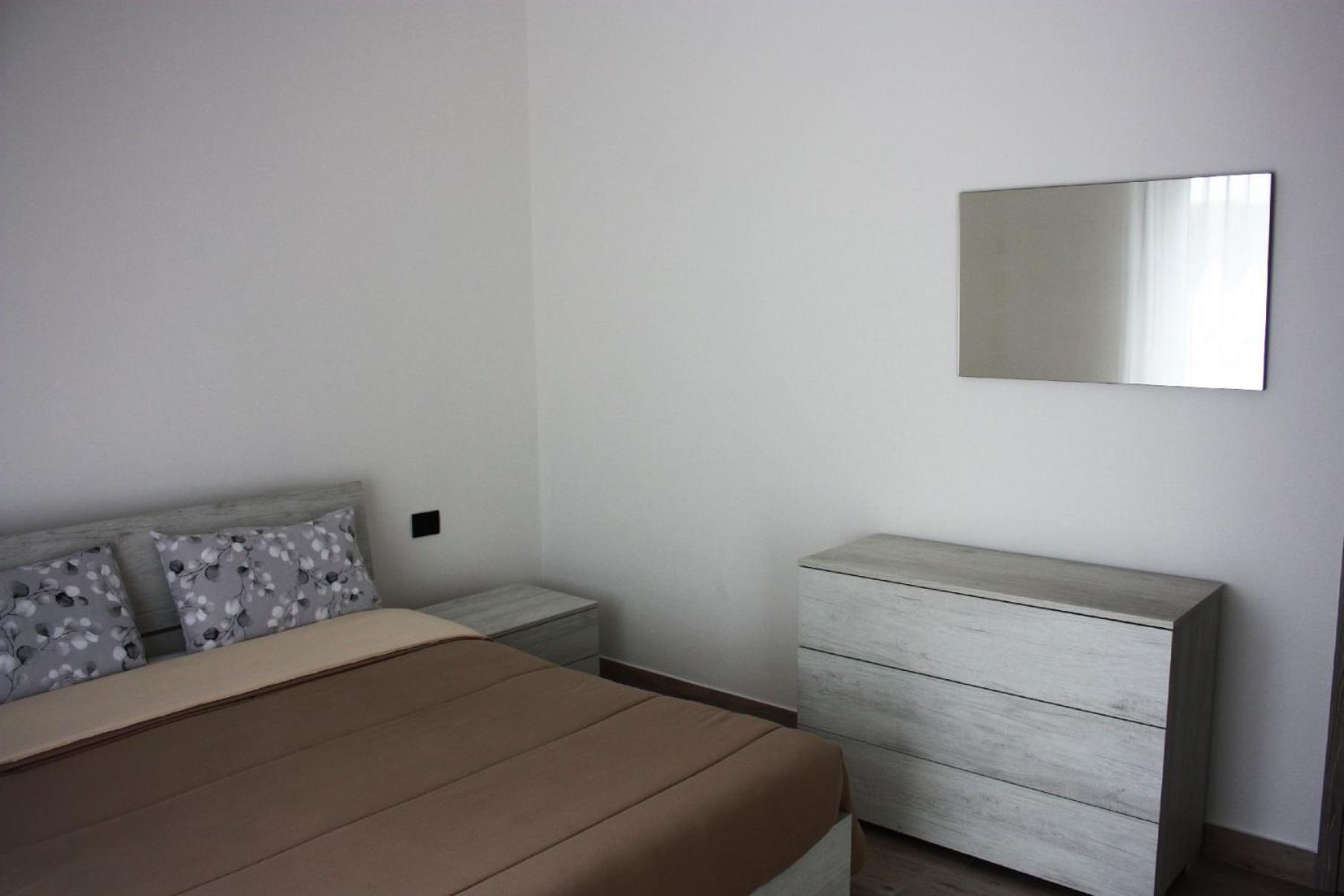 Stazione - Casa Privata Con Veranda Apartment *